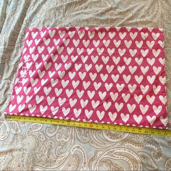 “Avery” monogram Pottery Barn Teen Queen Sweetheart pillowcase - Picture 4 of 7